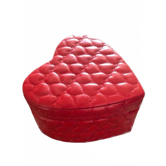 Love Victoria’s Secret VS Red Padded Heart Valentine's Display Prop Box - Picture 1 of 11